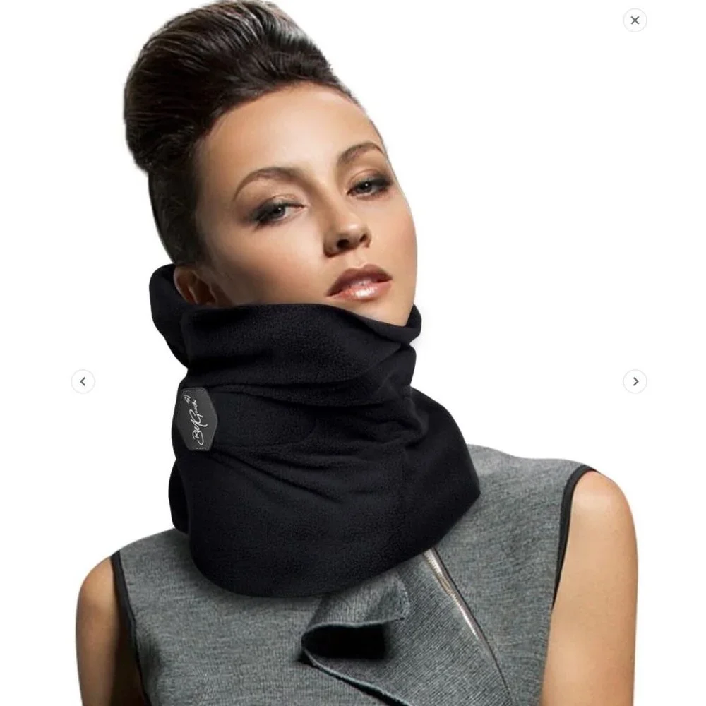 BM Goods ergonomic neck pillow